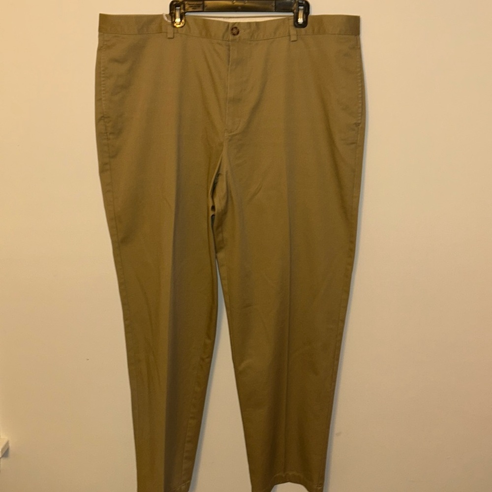 LL Bean Natural Fit 44 x 34 Pants